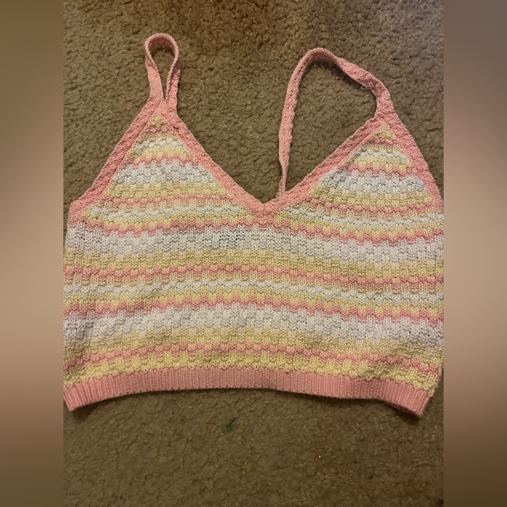 Crochet crop top SIZE S